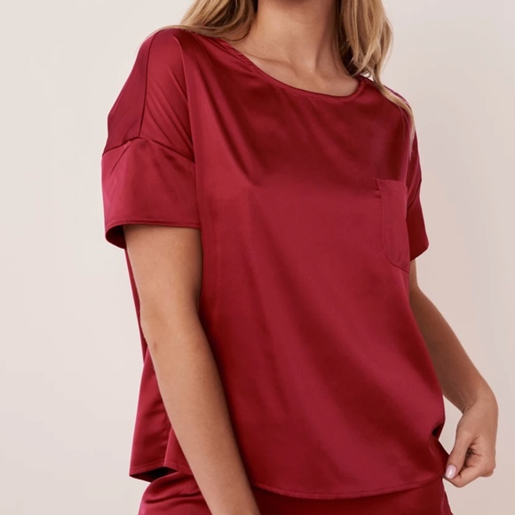 La Vie en Rose LUXURY EDITION Satin T-Shirt - Red Wine - Picture 1 of 11